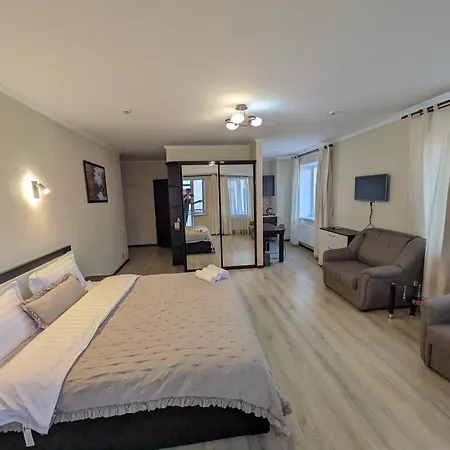 Lolo 4* Кишинів